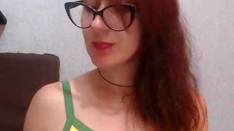 HelenRed online show from July 27, 9:39 am