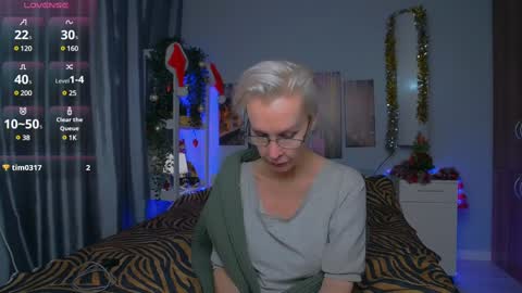 Snapshot of helgahimmele chatting on January 4, 9:31 pm Helga online show from January 4, 9:31 pm