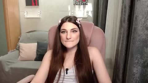 HelgaMun online show from November 21, 1:13 pm