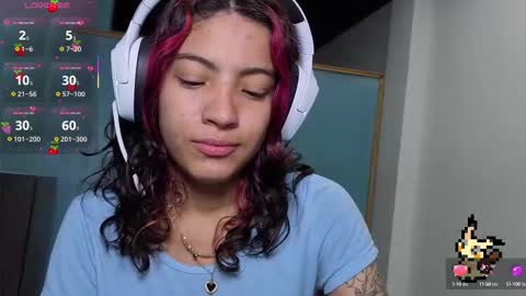 Helia Transfem and Amy online show from October 9, 9:02 am