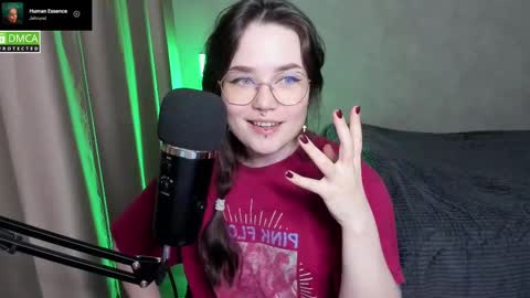 Red online show from March 10, 6:56 pm