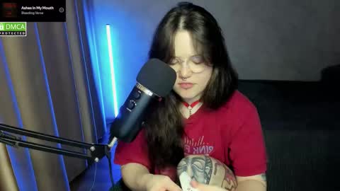 Red online show from September 23, 6:50 pm