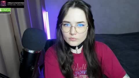 Red online show from February 17, 6:06 pm