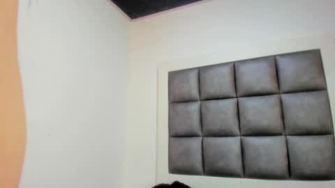 hellen__smith_ online show from October 3, 2:44 pm