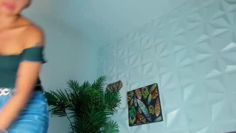 hellen     online show from December 16, 7:20 pm