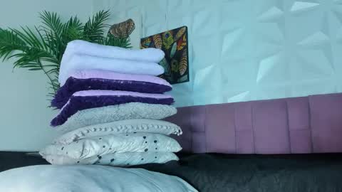 hellen     online show from December 2, 9:06 pm