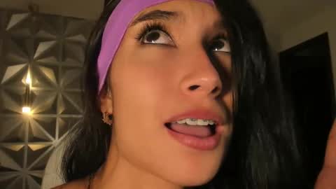 Hellen online show from November 21, 3:03 pm