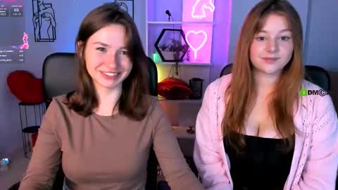 Snapshot of helli_belli chatting on October 3, 11:43 pm Helli online show from October 3, 11:43 pm