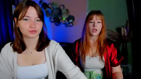 Snapshot of helli_belli chatting on September 11, 7:47 pm Helli online show from September 11, 7:47 pm