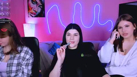 Helli online show from February 26, 10:20 pm