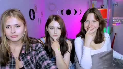 Snapshot of helli_belli chatting on September 10, 7:36 pm Helli online show from September 10, 7:36 pm