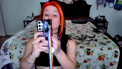 HellienaDesroser online show from September 29, 8:25 pm