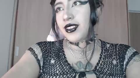 Snapshot of hello_demonkitty chatting on September 10, 5:46 pm SIMONA  online show from September 10, 5:46 pm