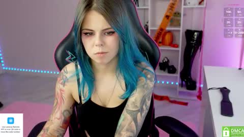 Snapshot of hellokittyalice chatting on October 2, 2:44 pm Alice online show from October 2, 2:44 pm