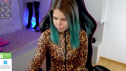 Snapshot of hellokittyalice chatting on February 5, 5:21 pm Alice online show from February 5, 5:21 pm