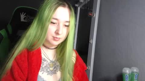 Snapshot of hentaishiing chatting on December 2, 6:30 pm Hentaishiing online show from December 2, 6:30 pm