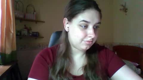 hess_luna_ online show from February 11, 10:17 am