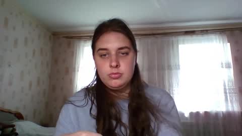 Snapshot of hess_luna_ chatting on September 16, 9:17 am hess_luna_ online show from September 16, 9:17 am