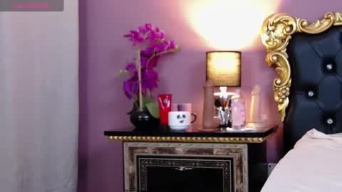 Snapshot of hessahessy chatting on February 25, 2:04 pm Hessy online show from February 25, 2:04 pm