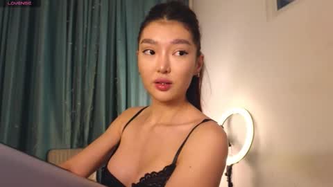 Audrey online show from March 6, 3:18 pm