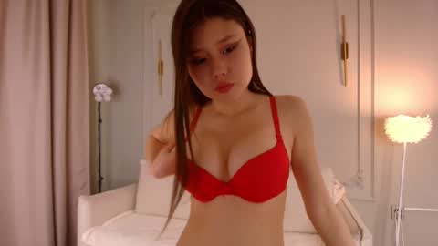 hikomi online show from March 2, 1:18 pm