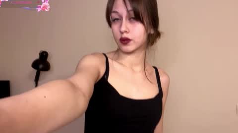 Hi Im Elizabeth online show from January 12, 2:55 pm