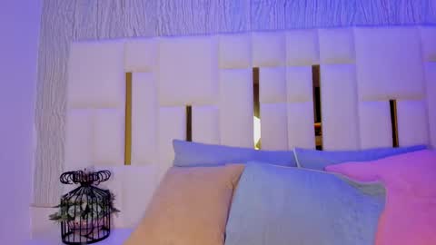 Hillary online show from February 26, 11:53 am