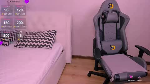 Sexy Hina online show from September 28, 9:03 am