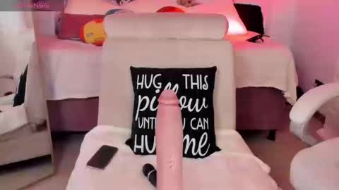 Snapshot of hinataweed01 chatting on September 26, 5:16 am  Karol  Independent Model online show from September 26, 5:16 am