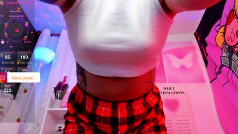 Snapshot of hinataweed01 chatting on December 27, 3:20 am  Karol  Independent Model online show from December 27, 3:20 am