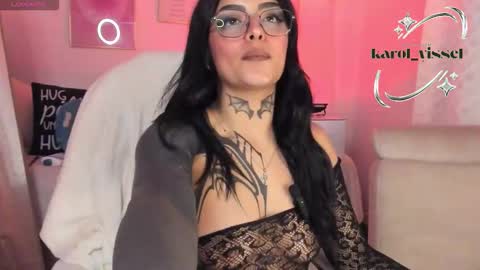 Snapshot of hinataweed01 chatting on October 27, 1:34 am  Karol  Independent Model online show from October 27, 1:34 am