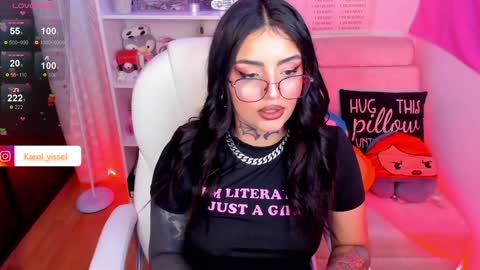 Snapshot of hinataweed01 chatting on December 20, 2:08 am  Karol  Independent Model online show from December 20, 2:08 am