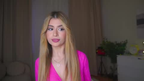 Moni Monica online show from April 15, 8:04 am