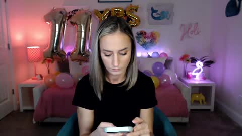 Holi Hurricane online show from February 22, 5:12 am