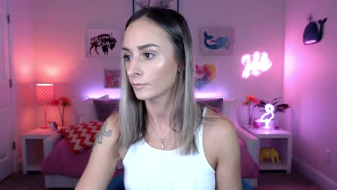 Holi Hurricane online show from October 16, 2:36 am