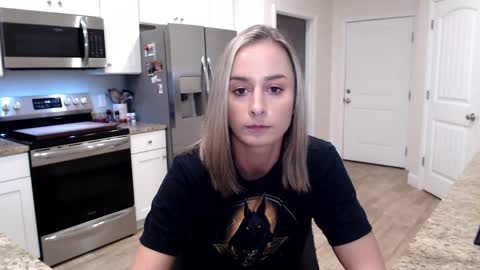 Holi Hurricane online show from February 14, 4:15 am