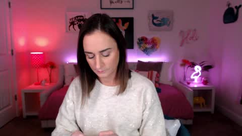 Holi Hurricane online show from February 4, 3:31 am