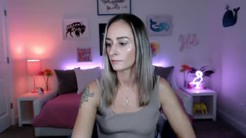 Holi Hurricane online show from October 9, 2:48 am