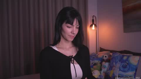 Holly Linder online show from November 23, 2:36 am