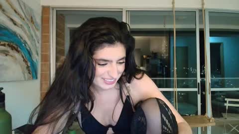 Snapshot of hollyshit_ chatting on October 4, 1:11 am hollyshit_ online show from October 4, 1:11 am