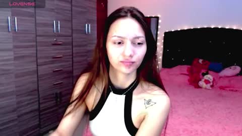 Juli online show from December 5, 4:23 am