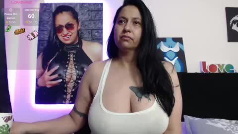 Milena online show from November 20, 9:32 am