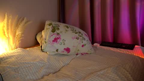 Vicky my another account here - desperate clit online show from November 9, 6:15 pm