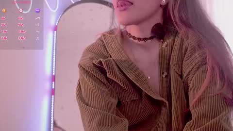 honeeeey_ online show from February 11, 10:11 pm