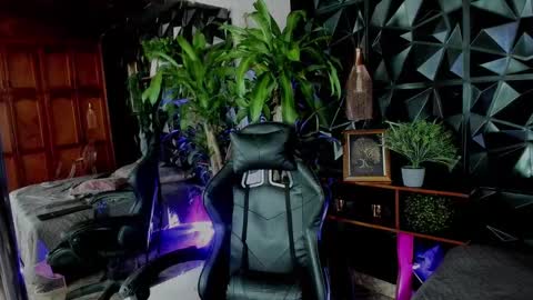 honey  monroe online show from November 23, 9:49 pm