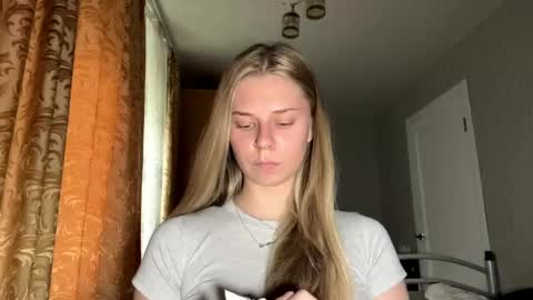 Klara online show from June 1, 12:07 pm