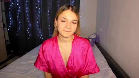 HoneyBunny  online show from March 27, 8:31 pm