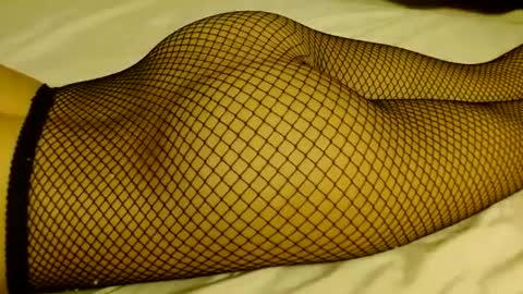 Snapshot of honeygoldenbaddie24 chatting on February 10, 11:55 pm honeygoldenbaddie24 online show from February 10, 11:55 pm