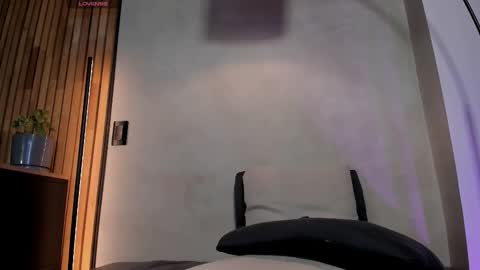 Sofia independent model online show from September 10, 11:21 am