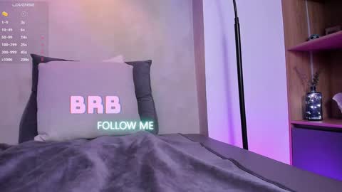 Sofia independent model online show from January 28, 11:28 am